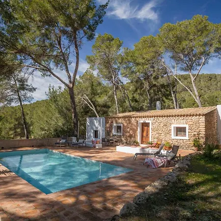 Font Villa Santa Eularia des Riu